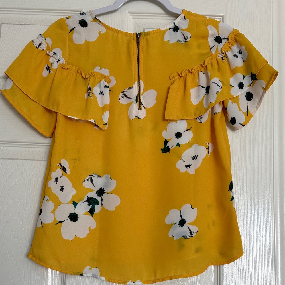 Floral Ruffle Sleeve Yellow Top Spring Collection - Picture 2 of 6